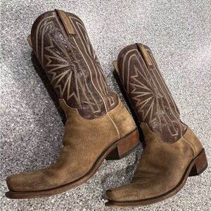 Lucchese Men’s Tan Suede Leather Cowboy Boots Size 11 D Style N1696 Toe 7 Heel 3